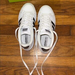 Adidas Neo White Cloudfoam advantage sneakers
